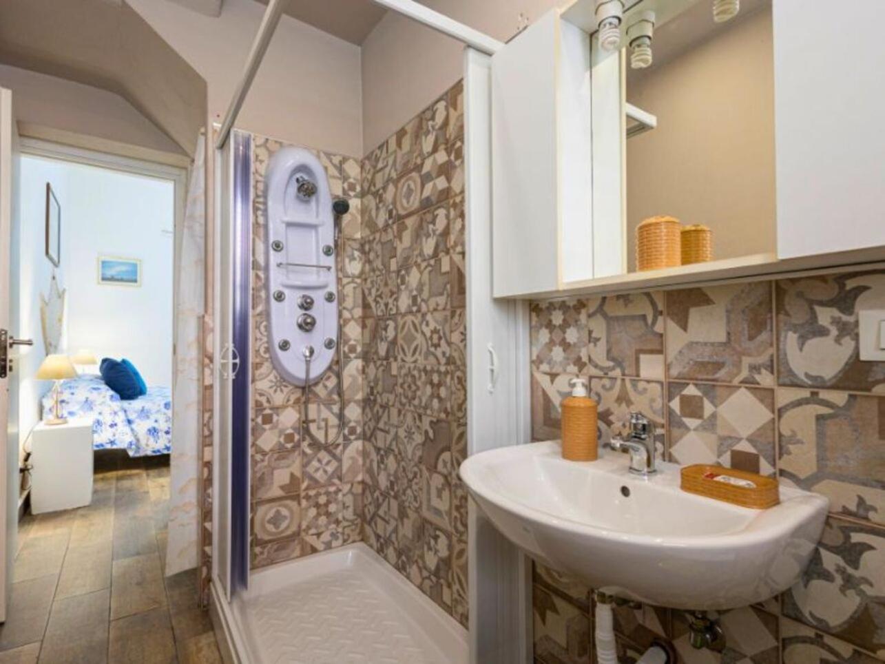 Lovely Apartment In Palermo-Sferracavallo Extérieur photo